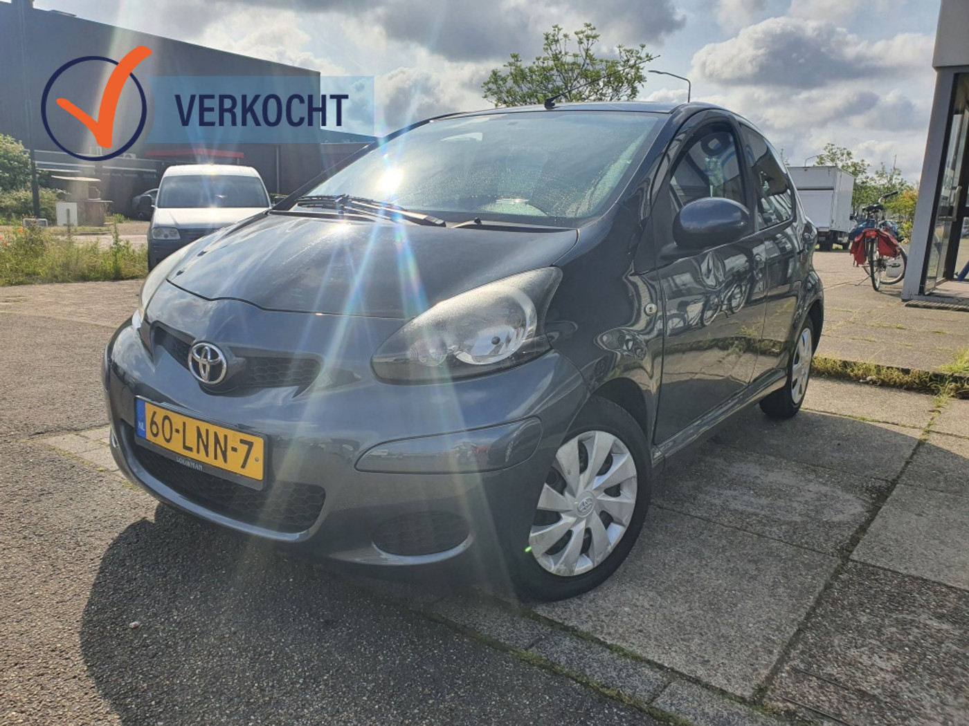 Toyota Aygo 1.0-12V Access 2010 - voorkant