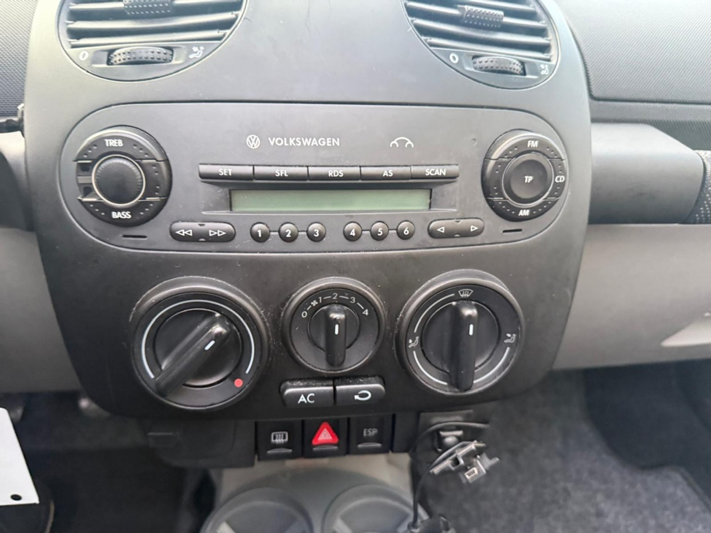 Foto van Volkswagen New Beetle Cabriolet