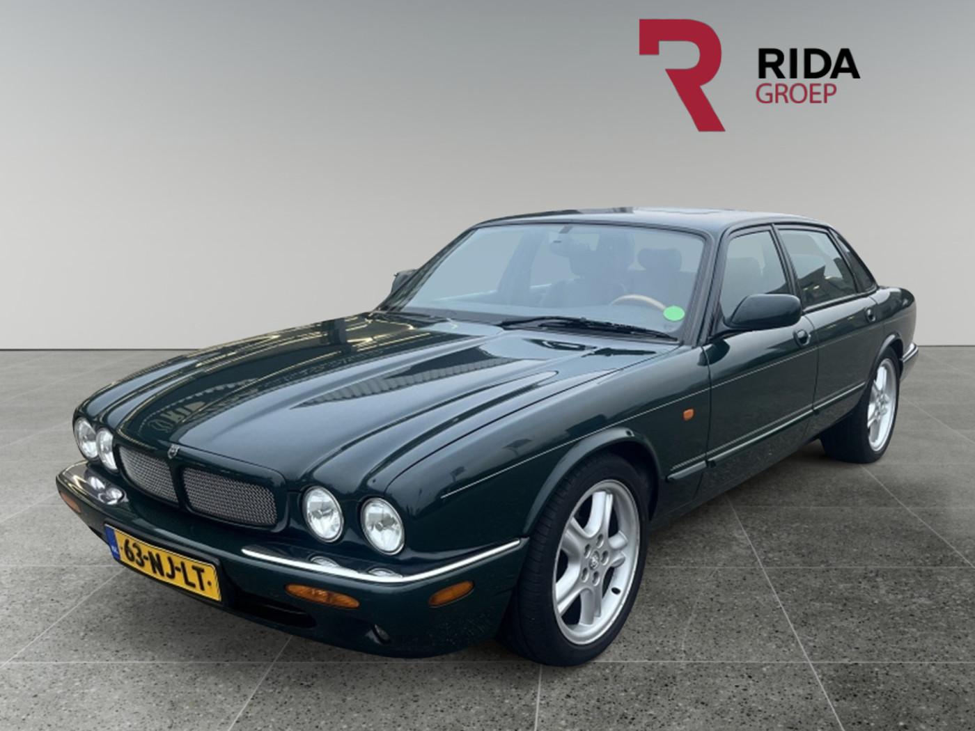 Jaguar Jaguar XJR 4.0 V8 Supercharged | trekhaak 1999 - voorkant