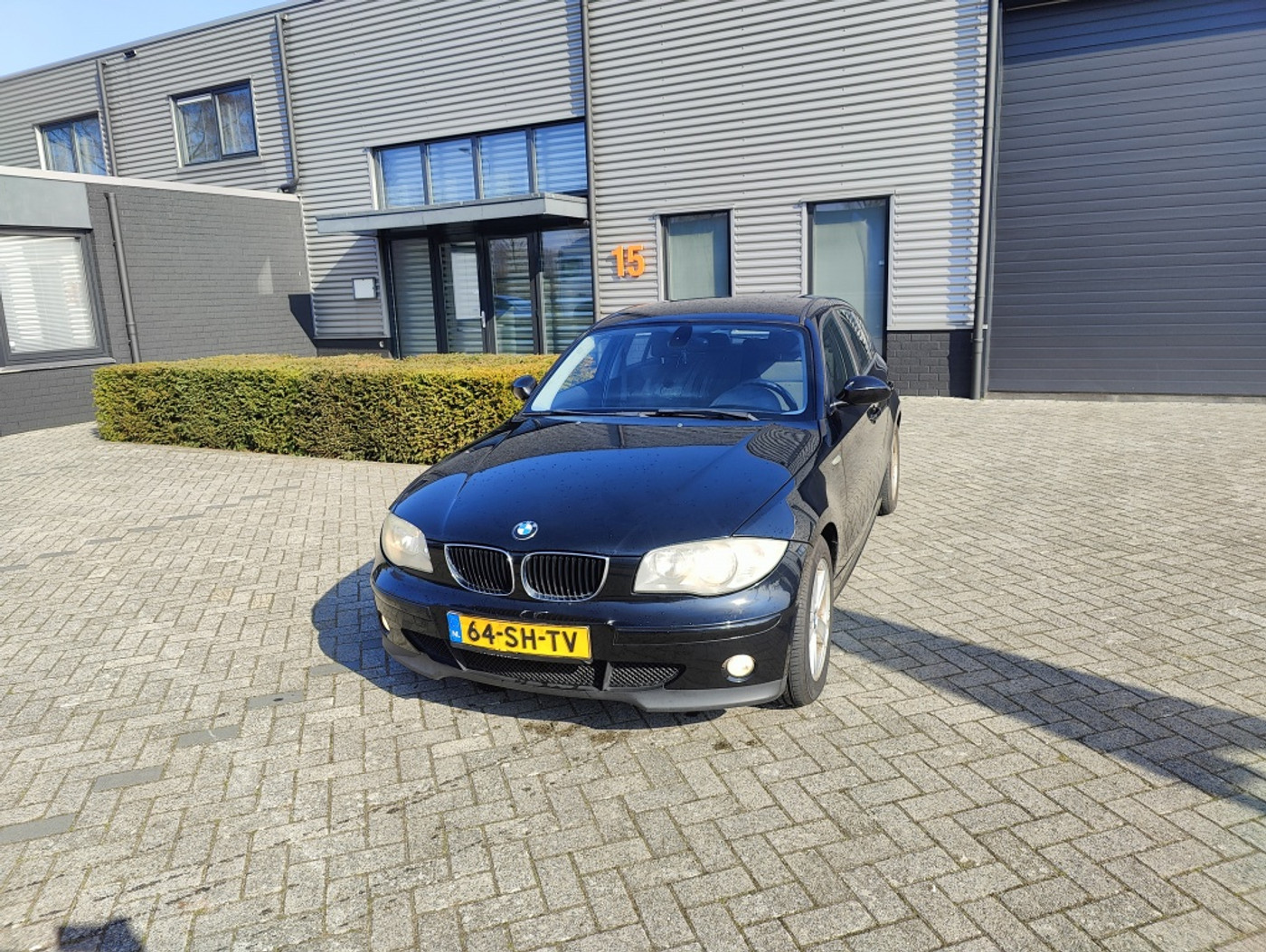 BMW 1er Reihe 118i High Executive 2006 - voorkant