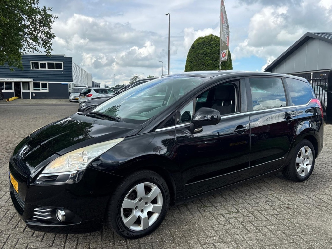 Foto van Peugeot 5008