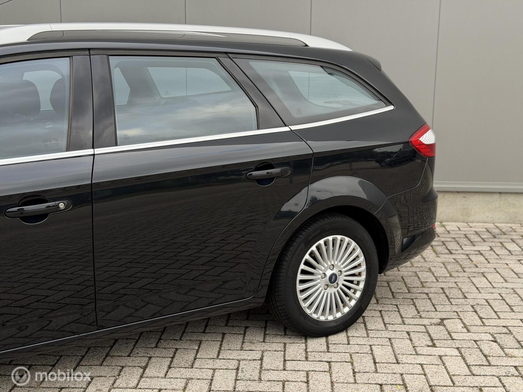 Foto van Ford Mondeo