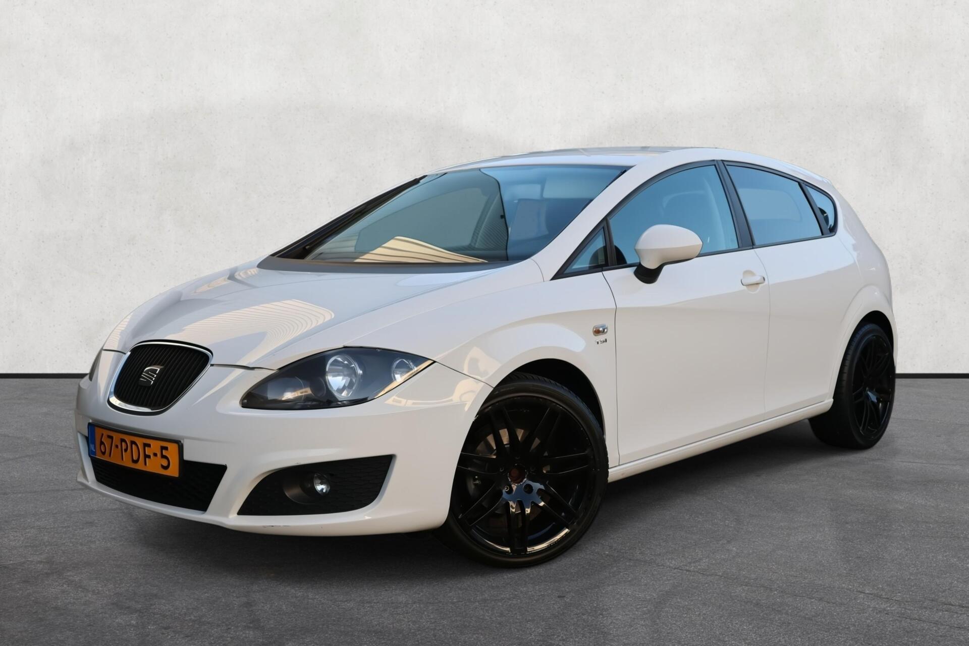 Seat Leon 1.2 TSI Ecomotive COPA | Cruise  |Airco | ISOFIX | 2011 - voorkant