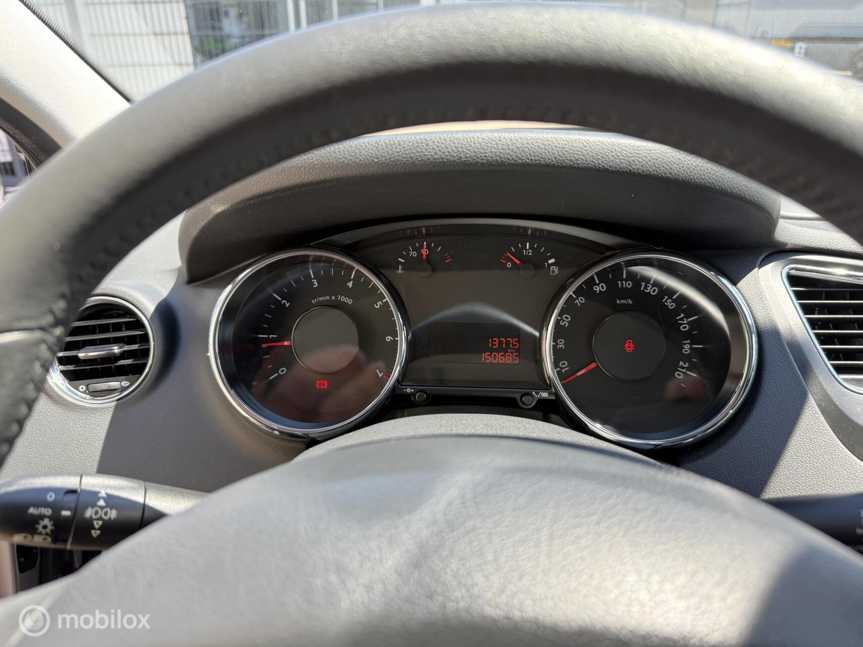Foto van Peugeot 5008