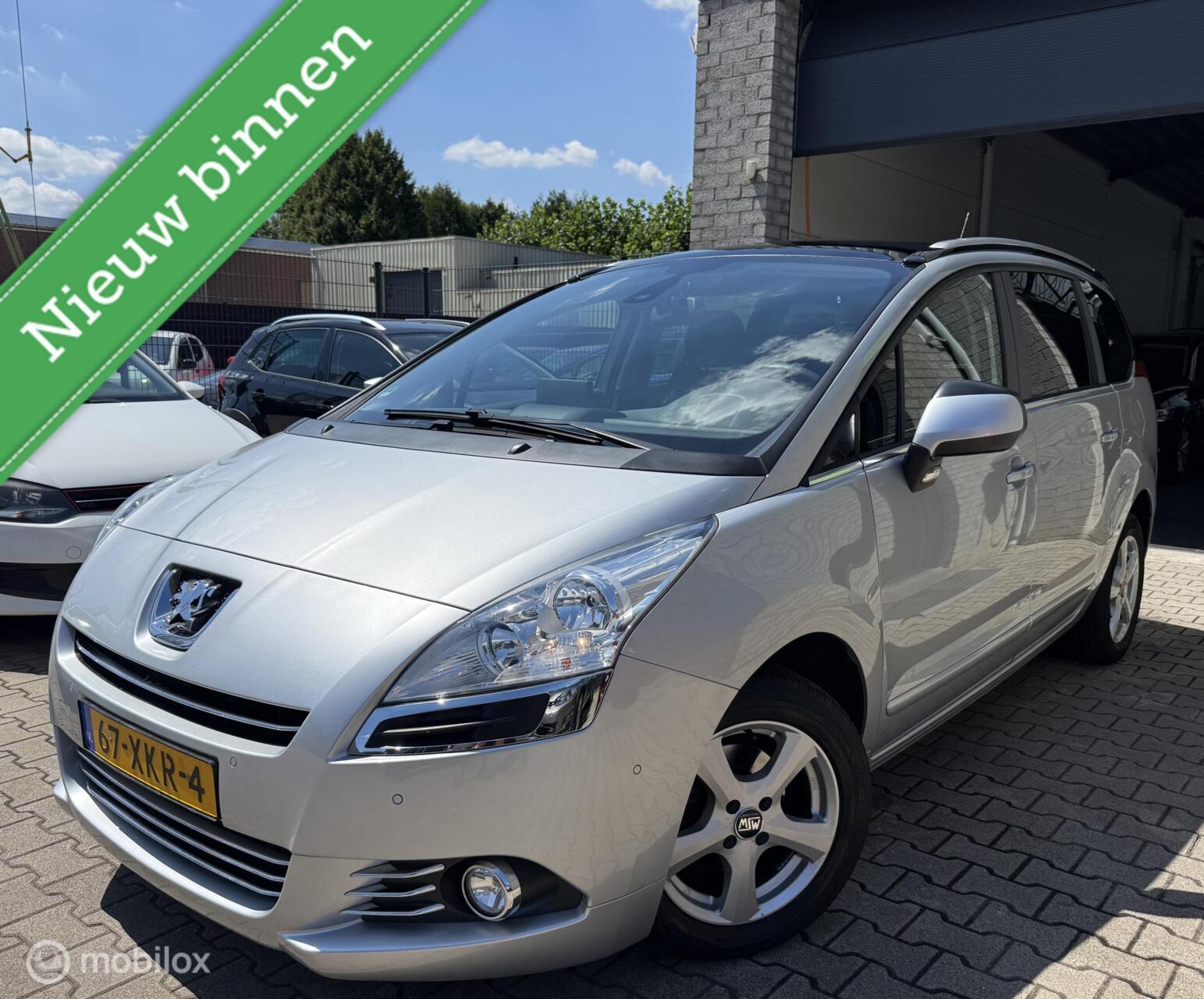 Peugeot 5008 1.6 VTi Style 5p. / 2De Eigenaar /Dealer onderh 2012 - voorkant