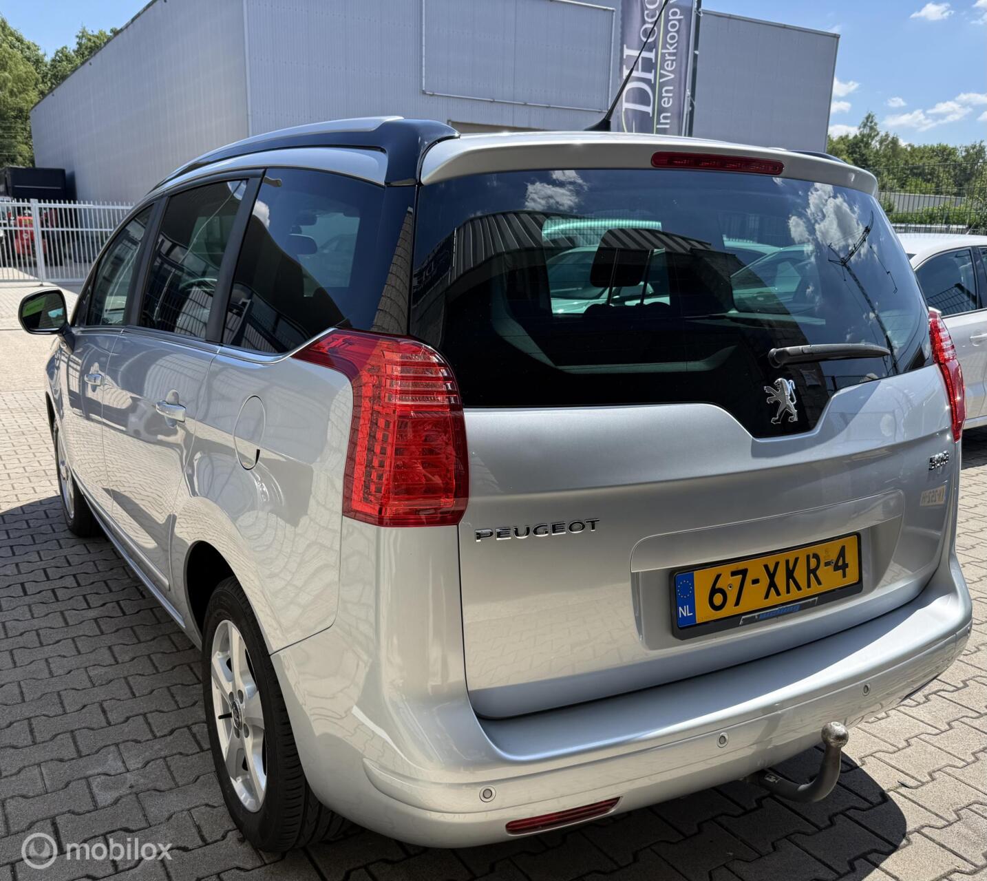 Foto van Peugeot 5008