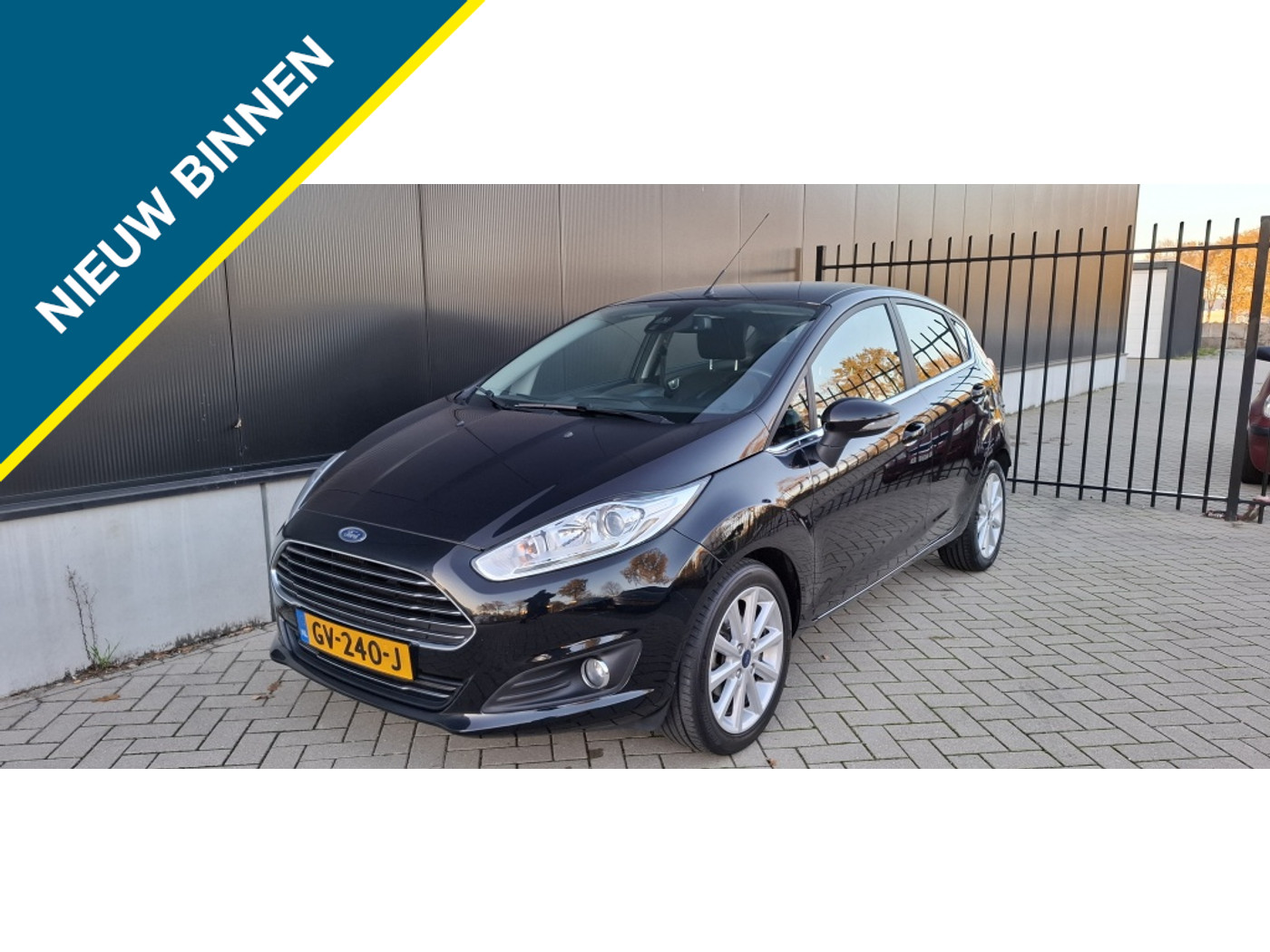 Ford Fiesta 2Eig DealerOndr Navi ECC Cruise 2015 - voorkant