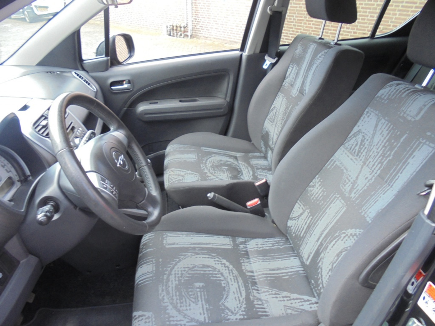 Foto van Opel Agila
