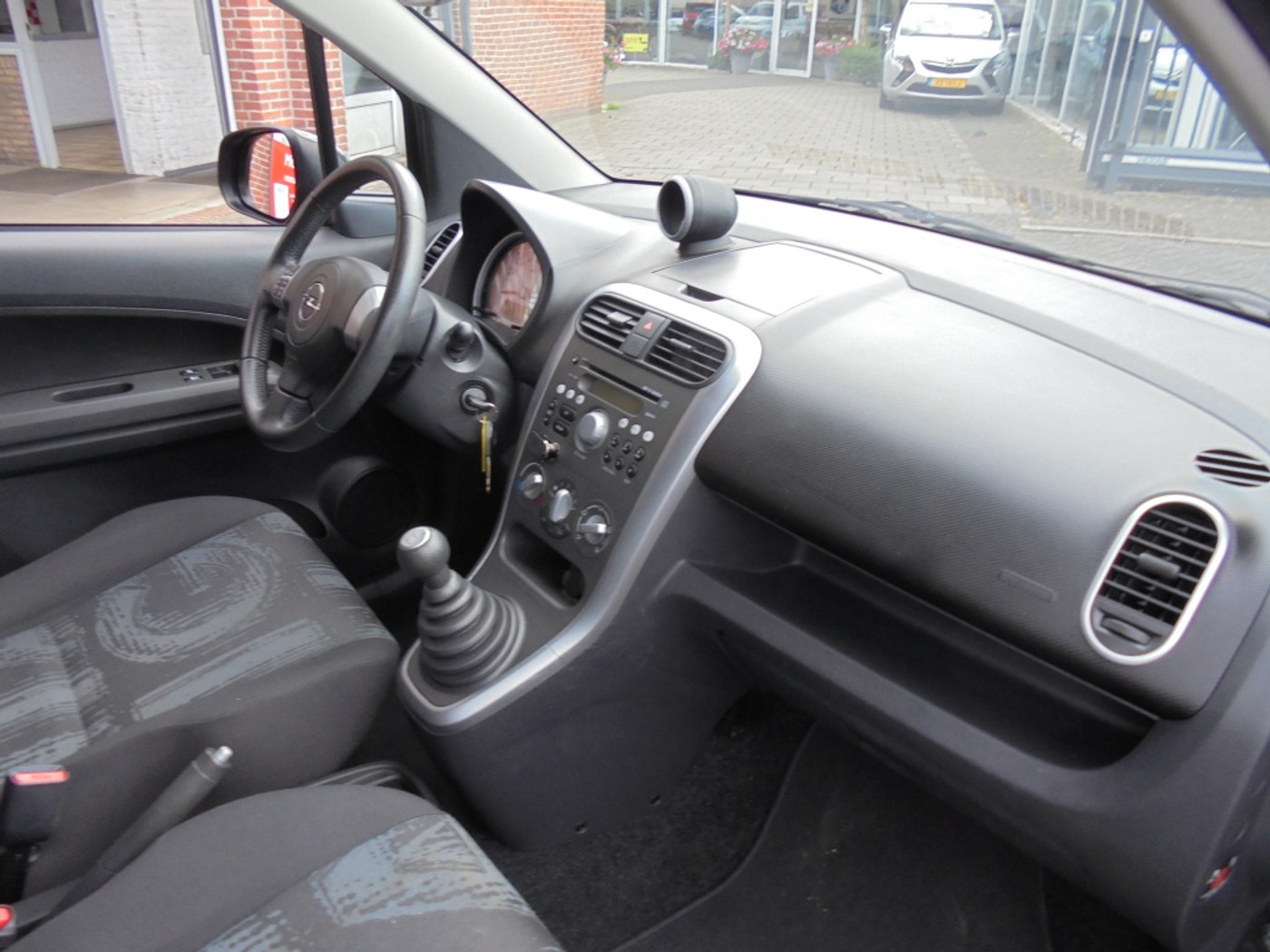 Foto van Opel Agila