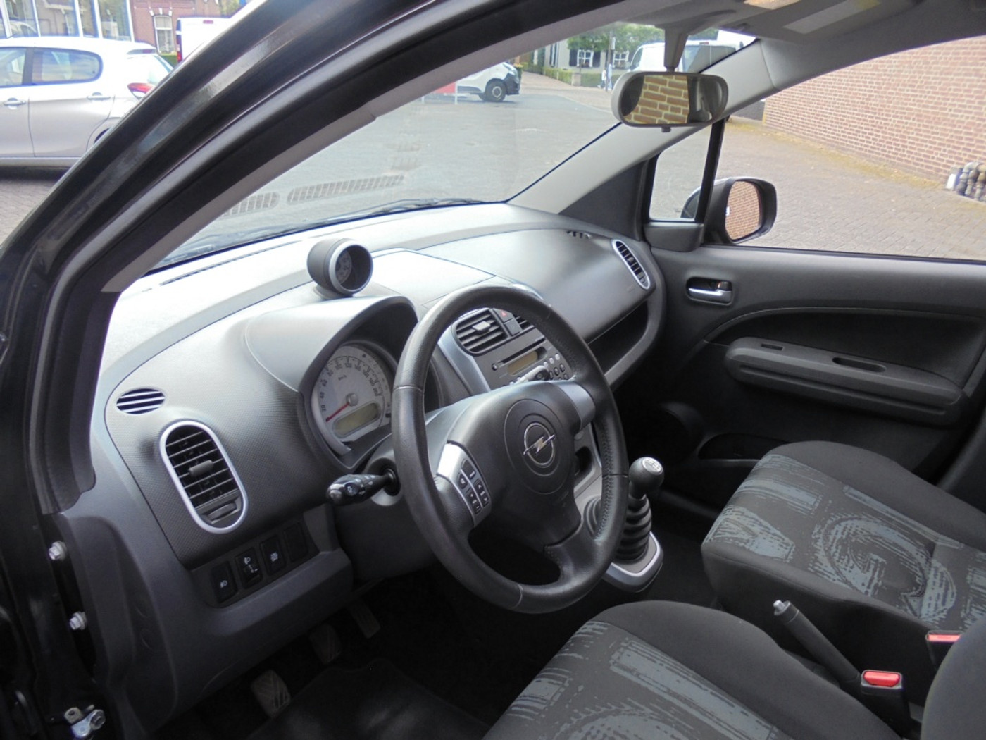 Foto van Opel Agila