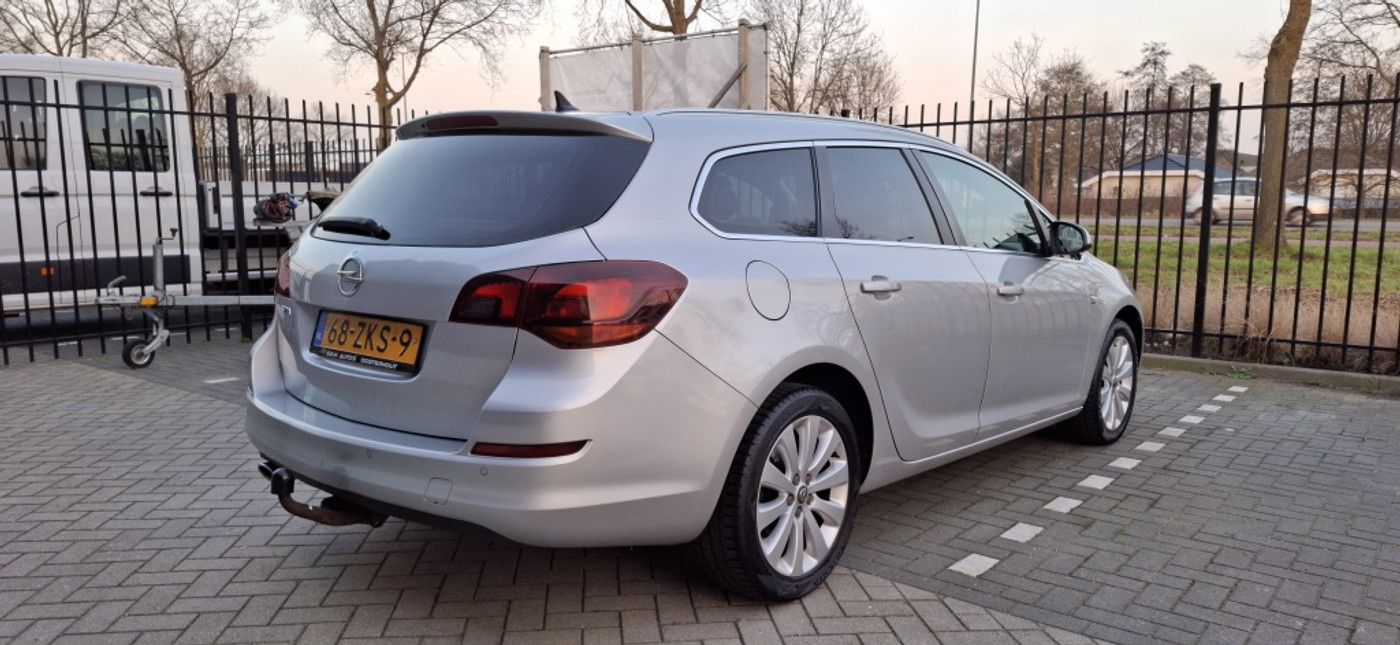 Foto van Opel Astra Sports Tourer