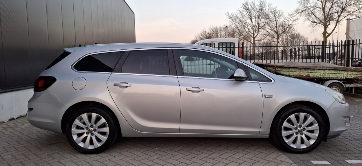 Foto van Opel Astra Sports Tourer