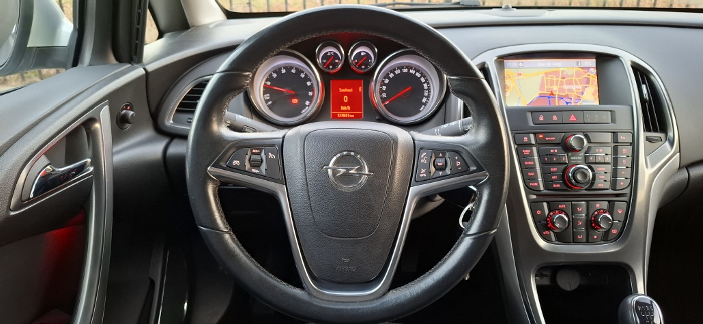 Foto van Opel Astra Sports Tourer