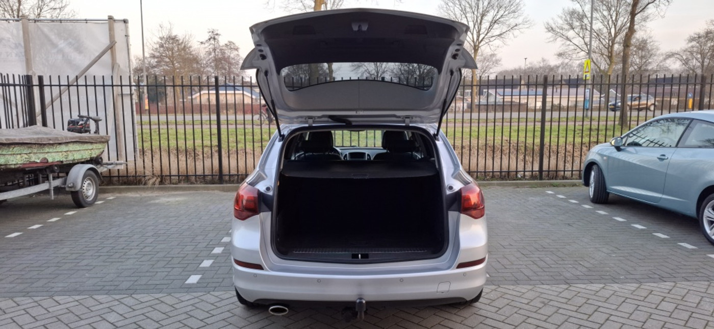 Foto van Opel Astra Sports Tourer