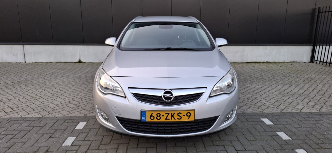 Foto van Opel Astra Sports Tourer
