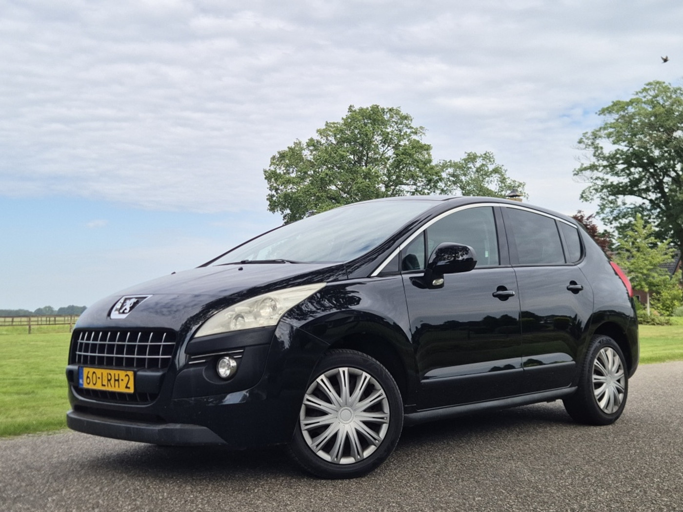 Peugeot 3008 1.6 VTi ST 2010 - voorkant