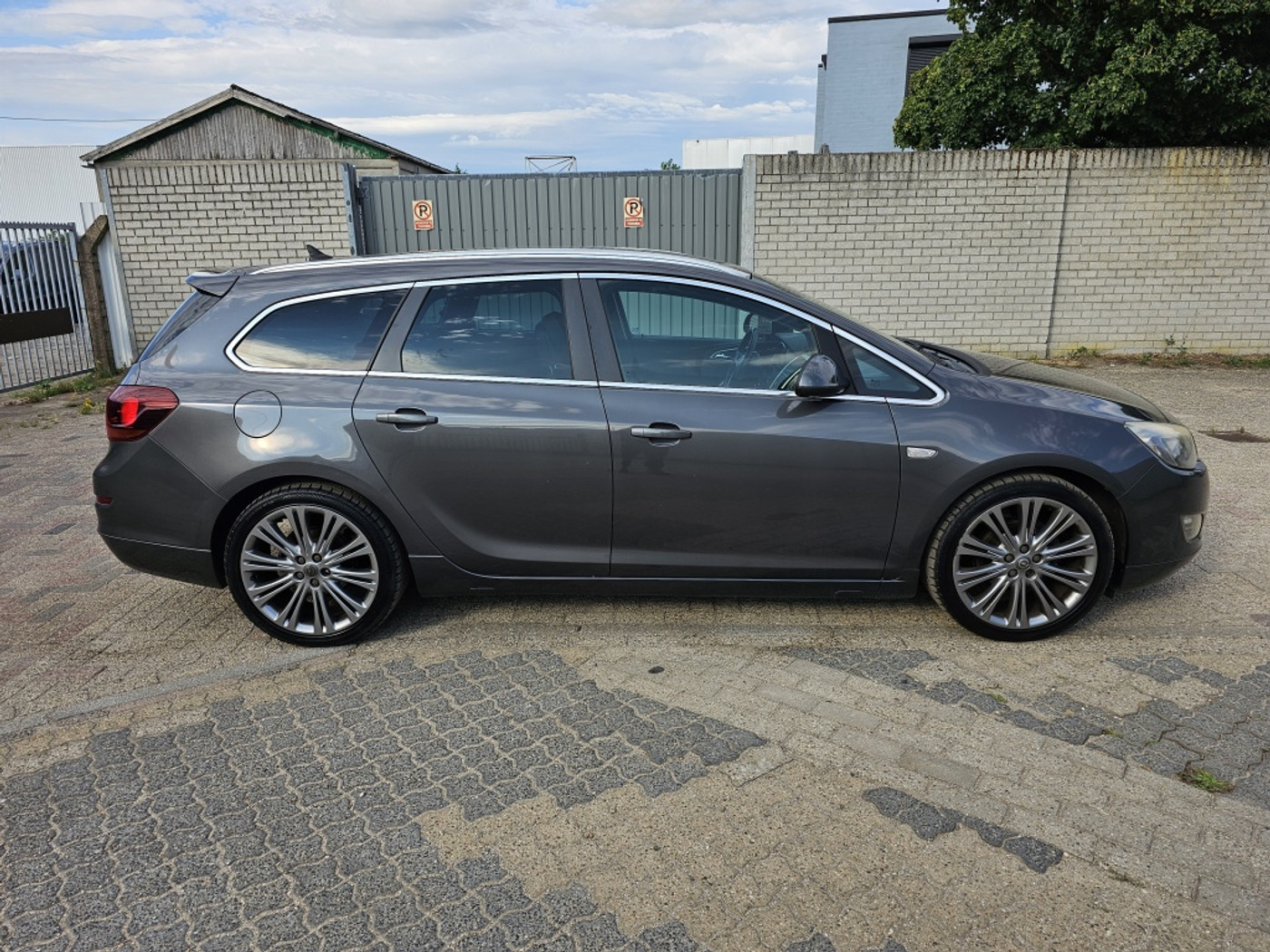Foto van Opel Astra Sports Tourer