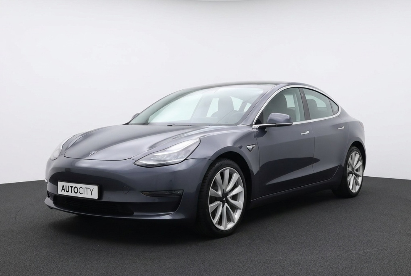 Tesla Model 3 Long Range AWD 75kWh SOH 84% l Autopilot l FSD3 l Elektr. Klep 2019 - voorkant