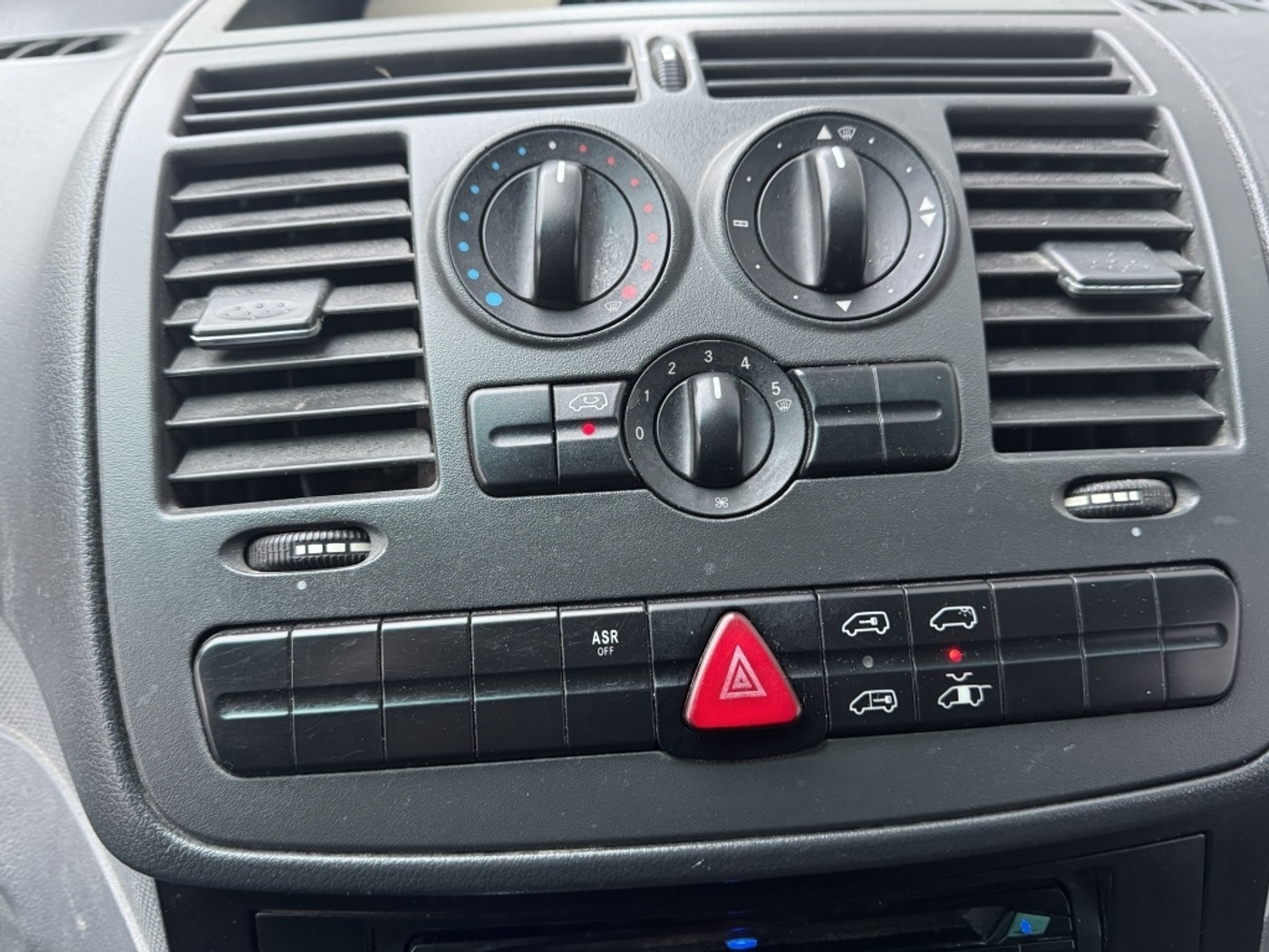 Foto van Mitsubishi Mitsubishi Colt