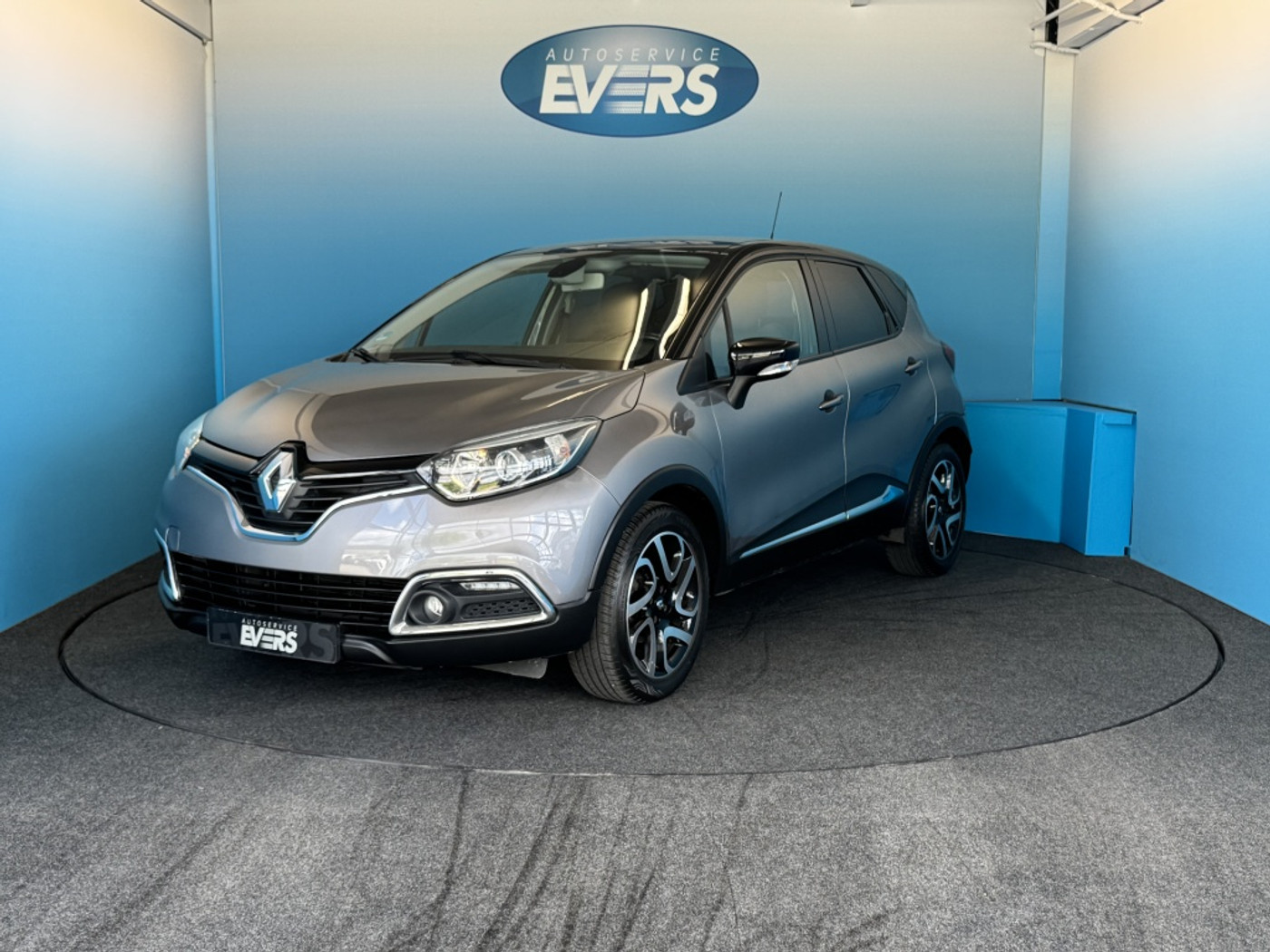 Renault Captur 0.9 TCe Dynamique, Trekhaak 2015 - voorkant