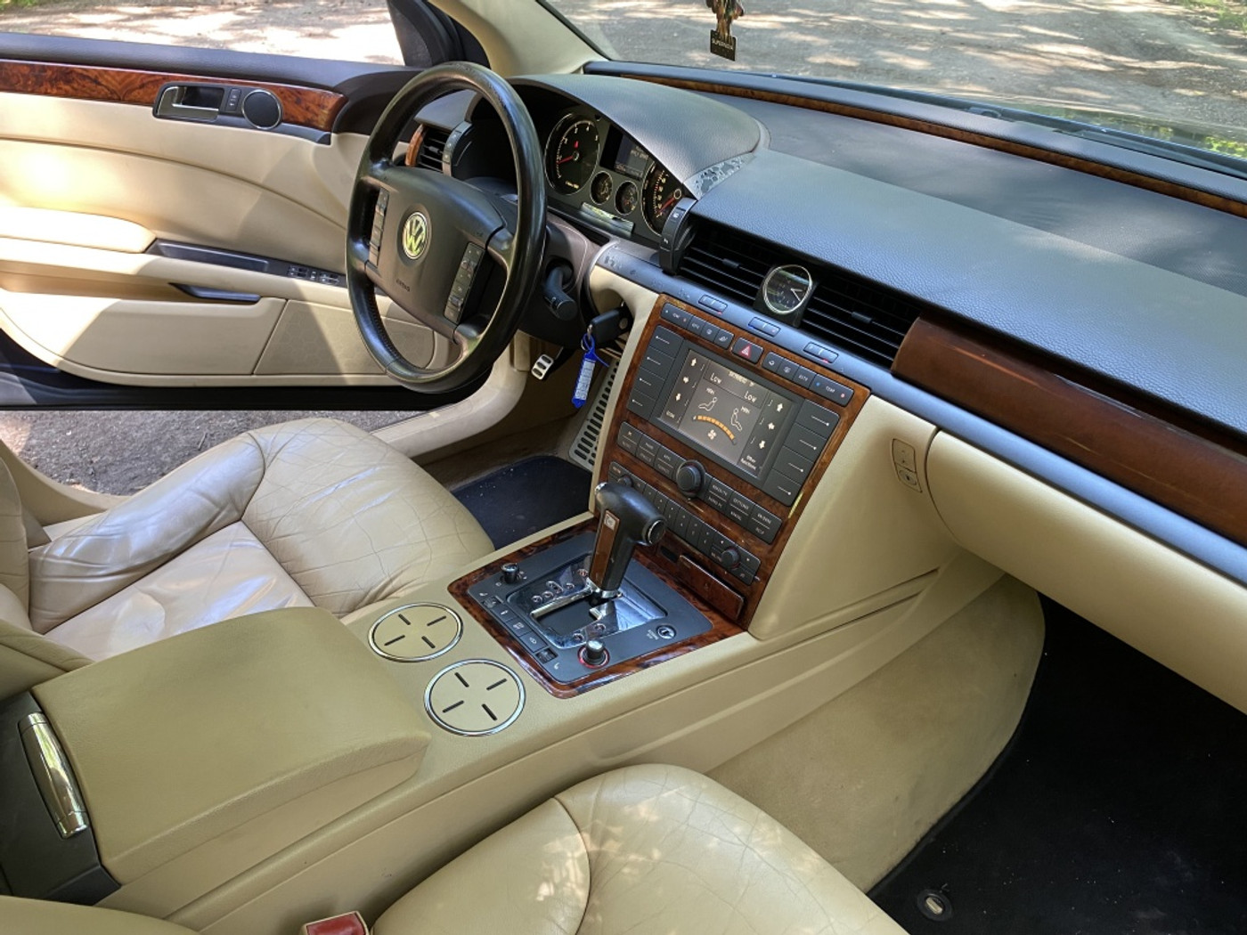 Foto van Volkswagen Phaeton