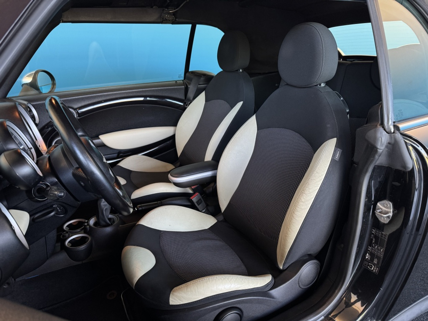 Foto van Mini Cooper Cabrio