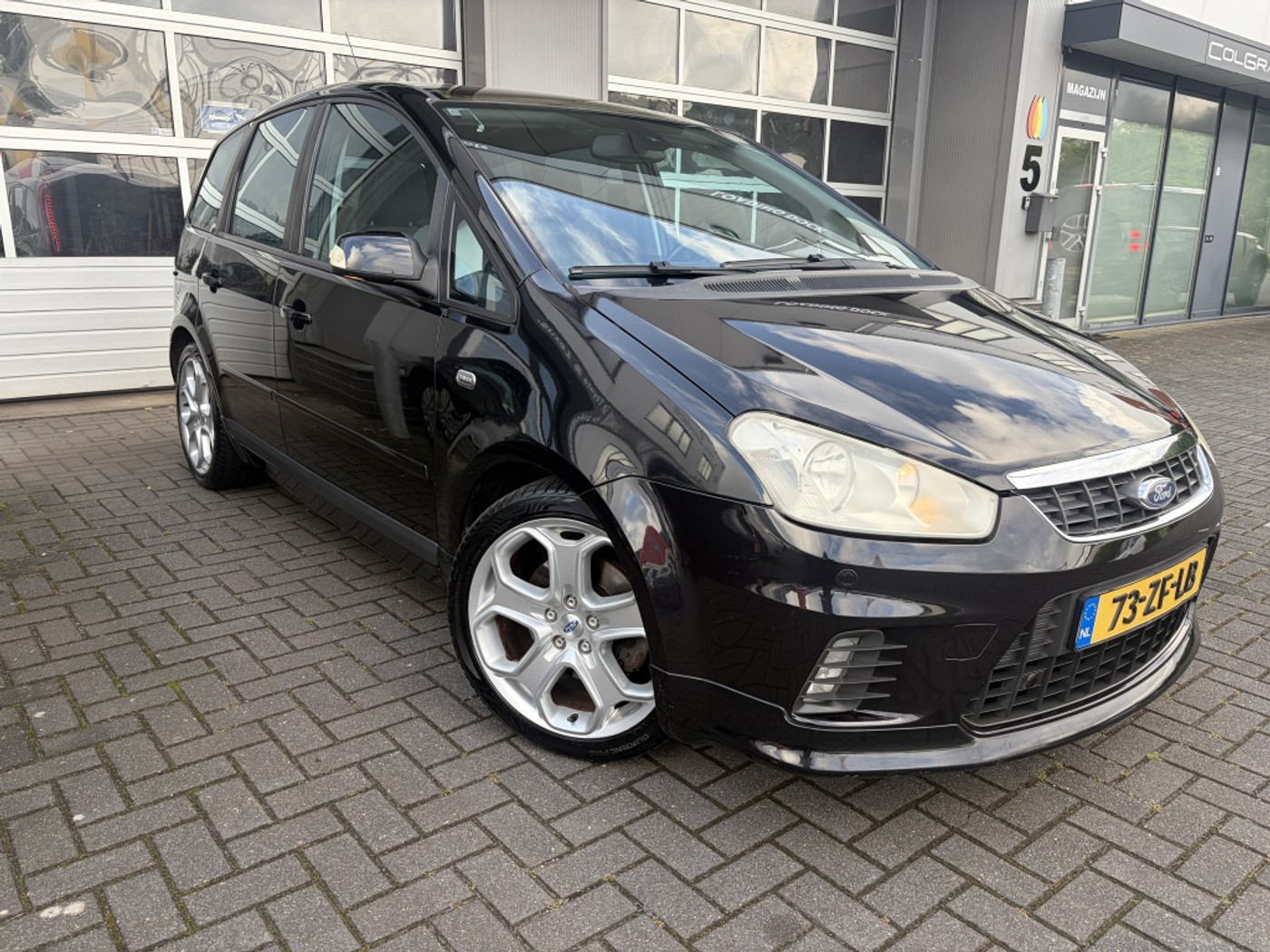 Ford Focus C-max 2.0-16V Titanium / PANODAK / MOOIE UITVOERING 2008 - voorkant