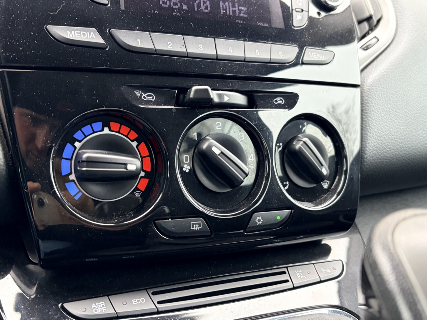 Foto van Lancia Ypsilon