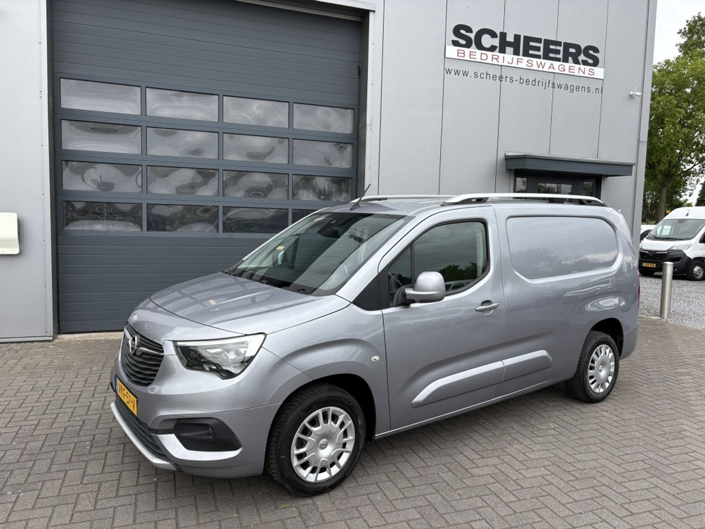 Opel Combo 1.5D 130PK Aut. L2 Airco | Navigatie | Camera 2021 - voorkant