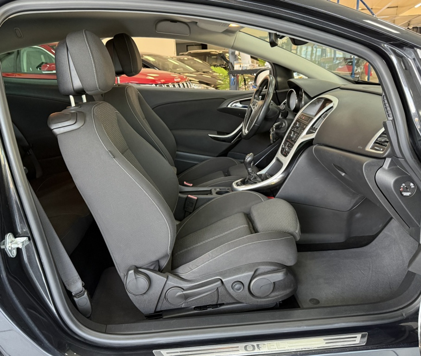 Foto van Opel Astra GTC