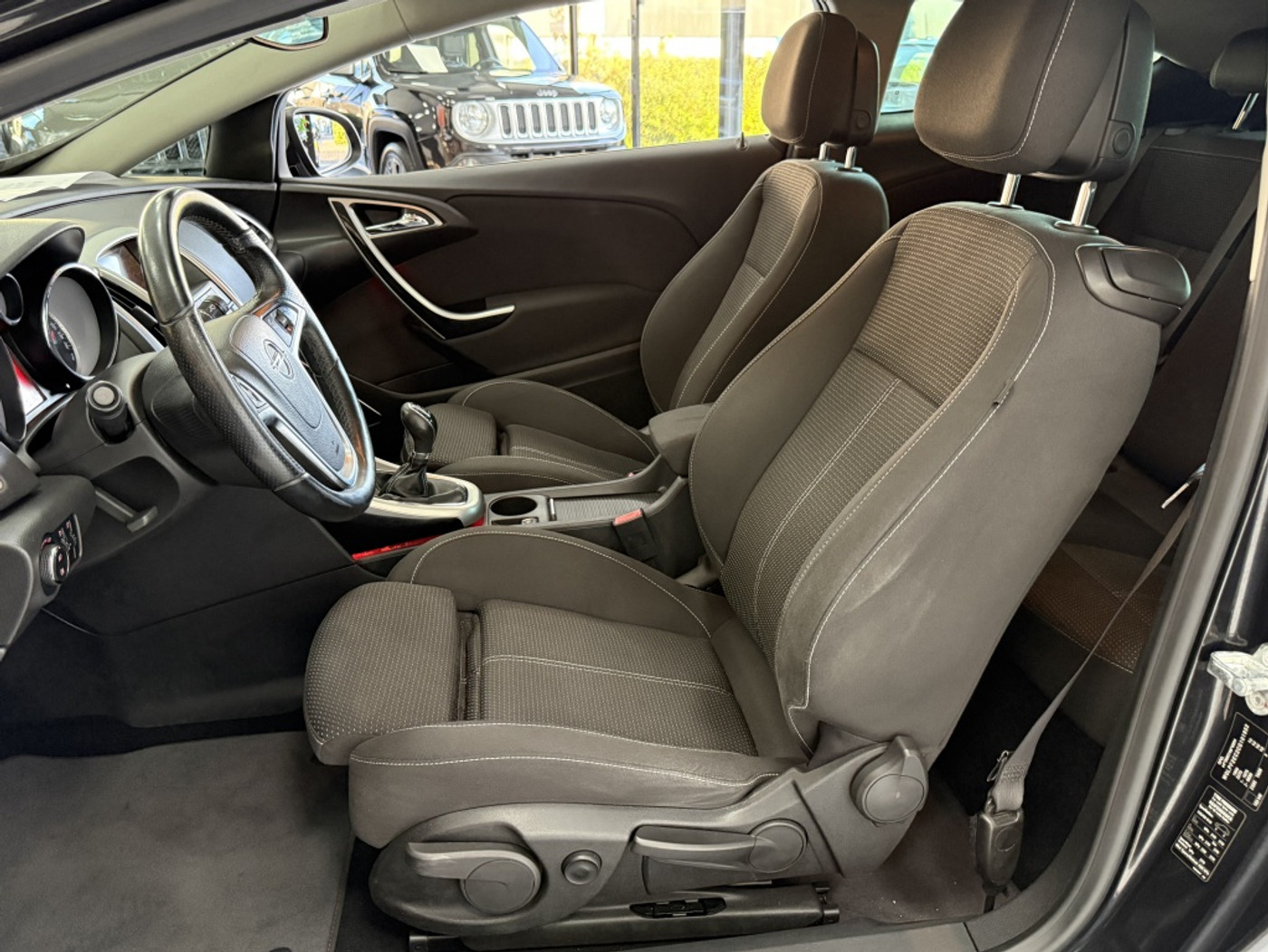 Foto van Opel Astra GTC