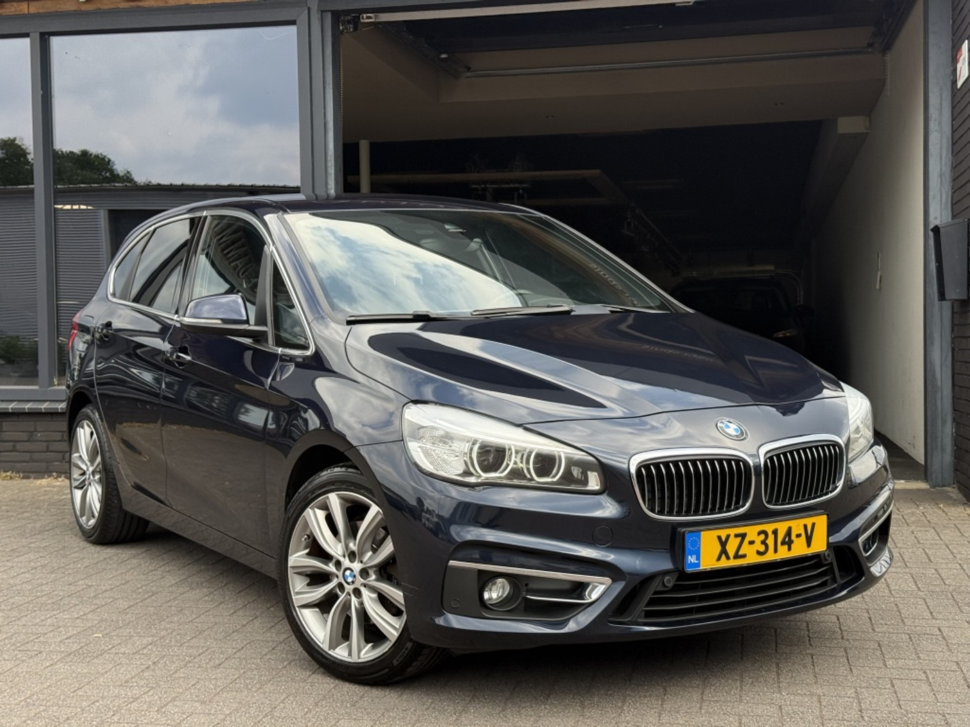 Foto van BMW 220i Active Tourer