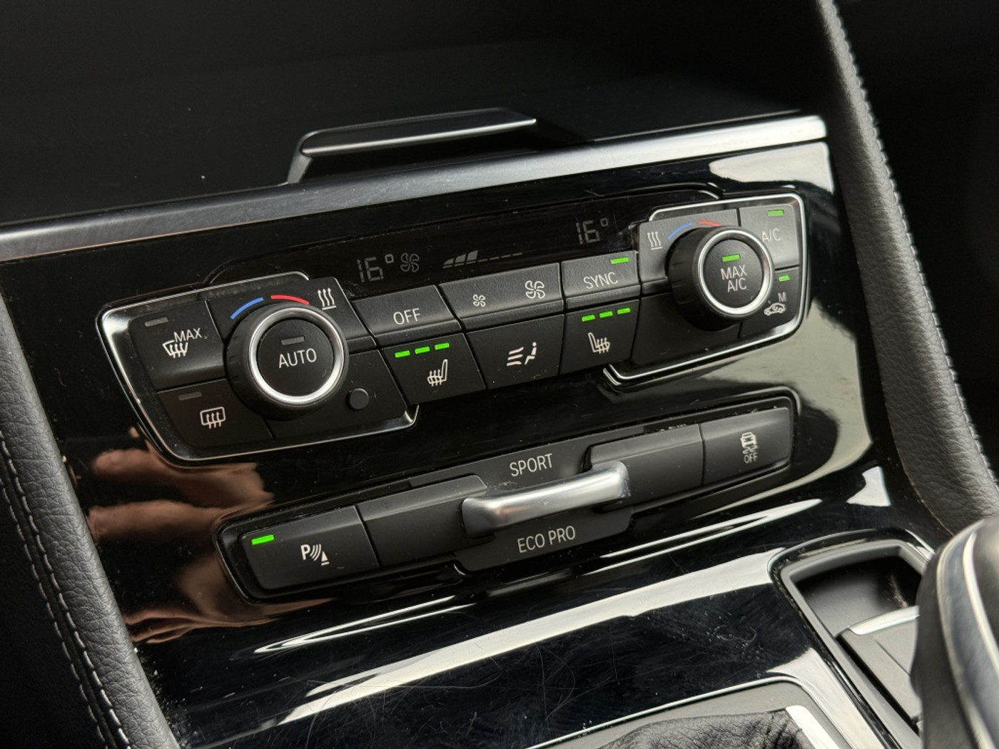 Foto van BMW 220i Active Tourer