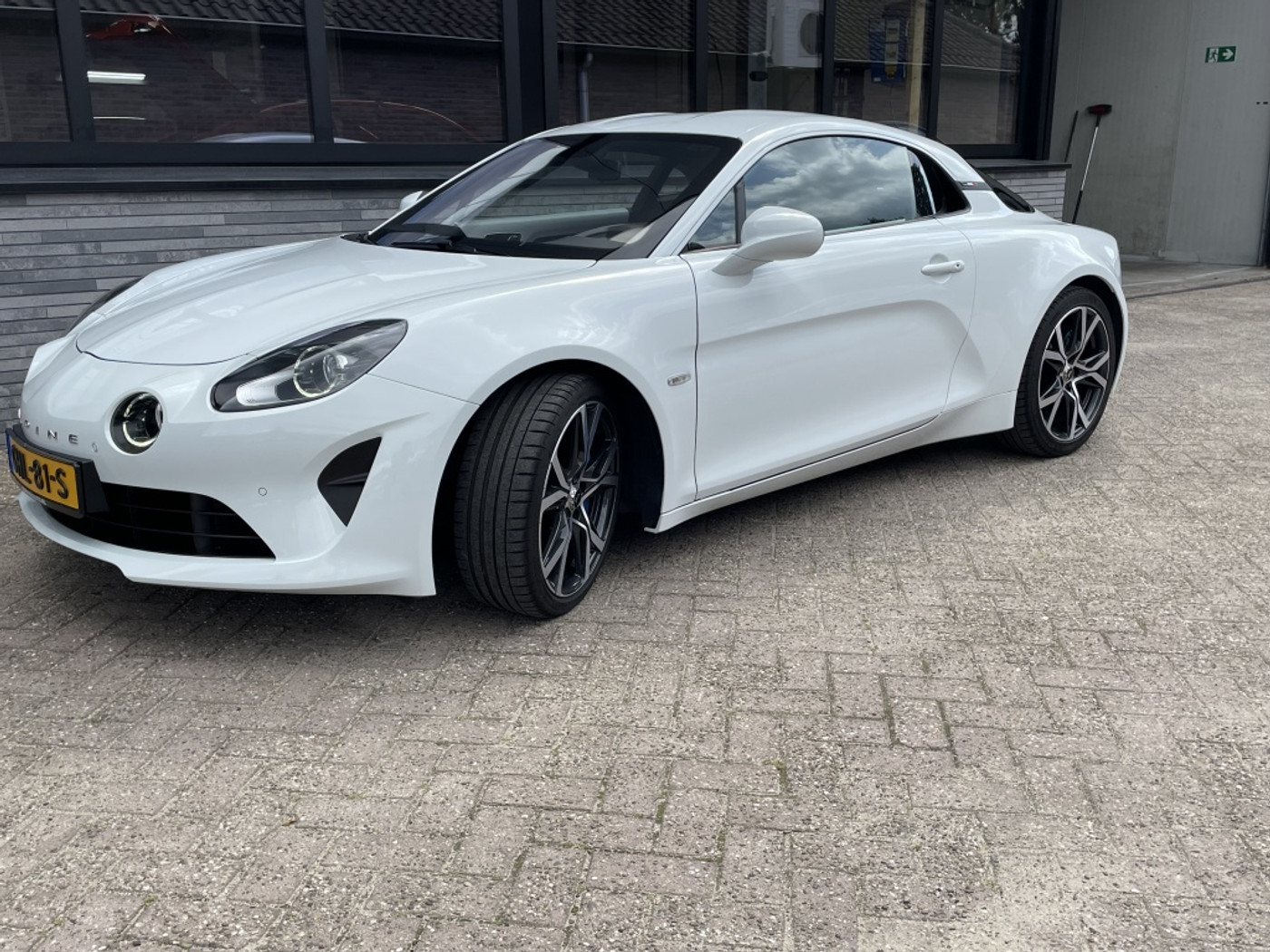 Foto van Alpine A110