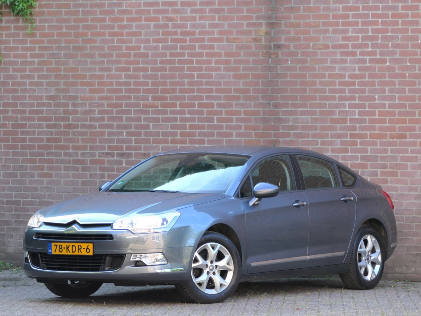 Citroen C5 1.8 16V Business NAVI / Trekhaak / Lichtmetalen wielen 2009 - voorkant