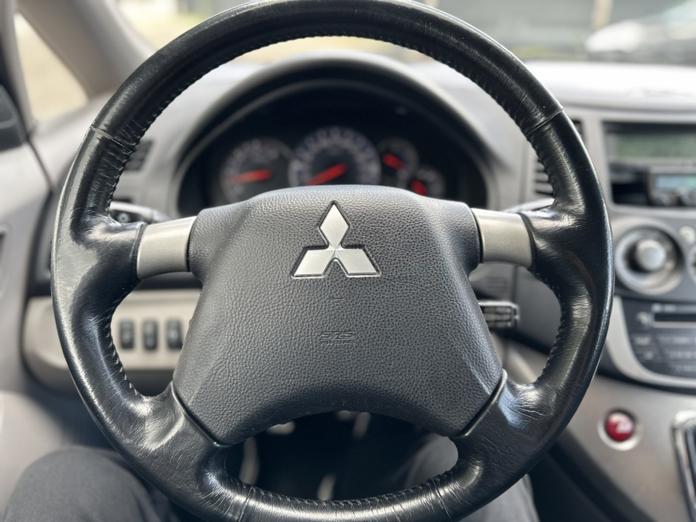 Foto van Mitsubishi Mitsubishi Grandis