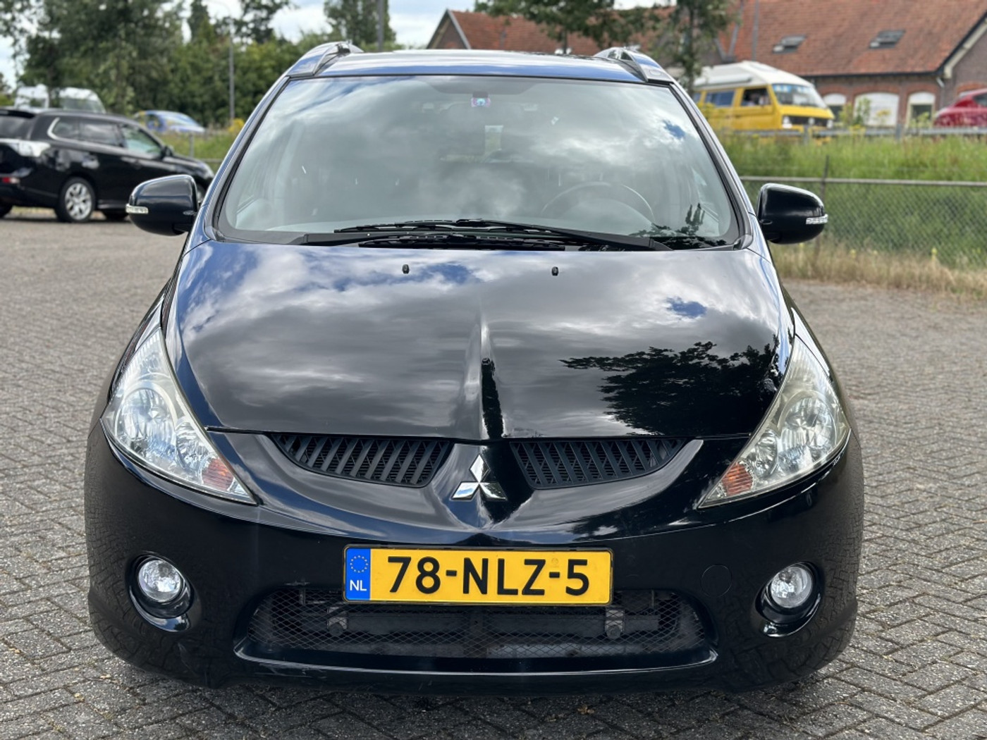 Foto van Mitsubishi Mitsubishi Grandis