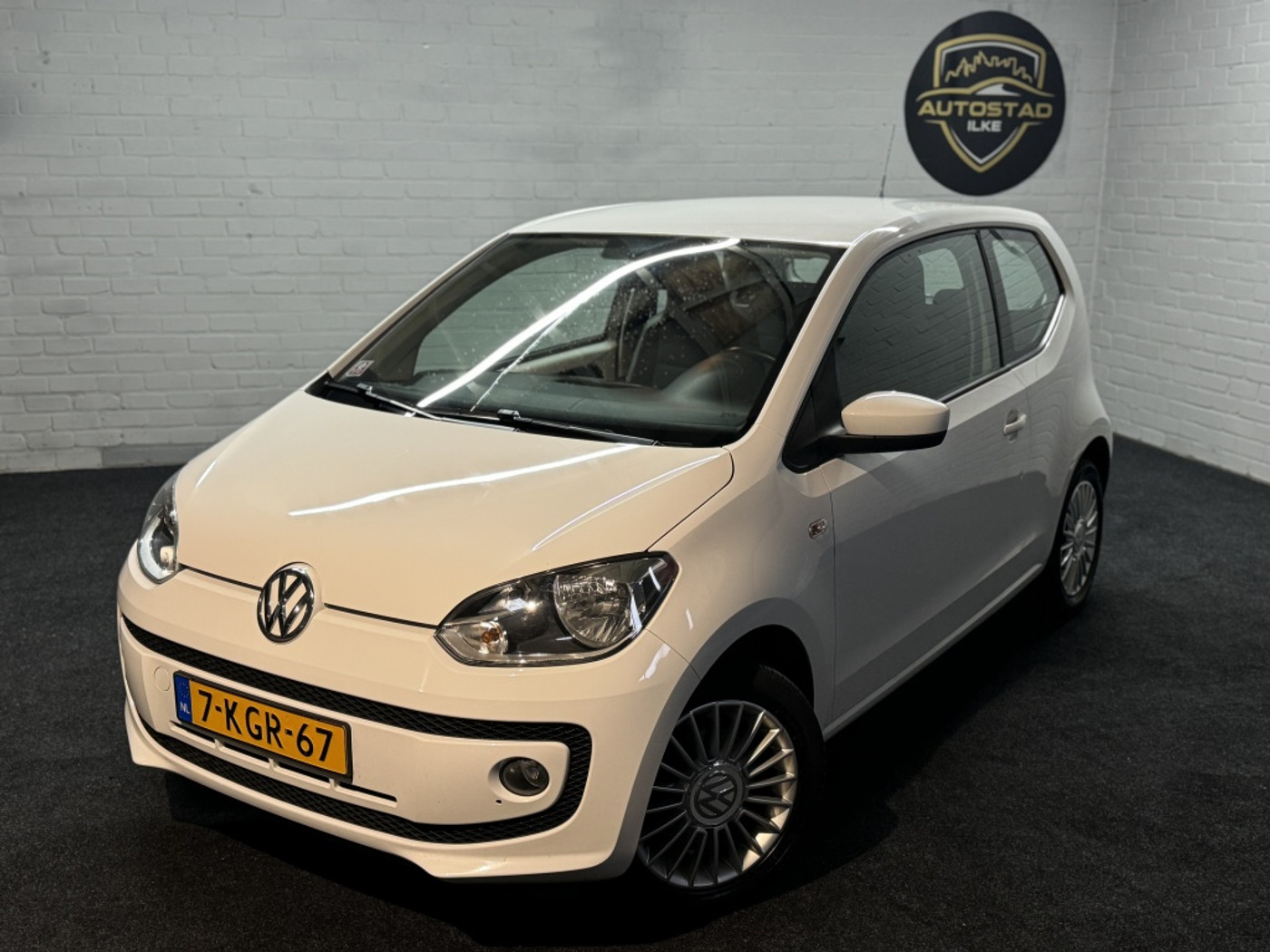 Volkswagen Up 1.0 high up! *2012*Airco|Stoel-Vw|Nap 2012 - voorkant