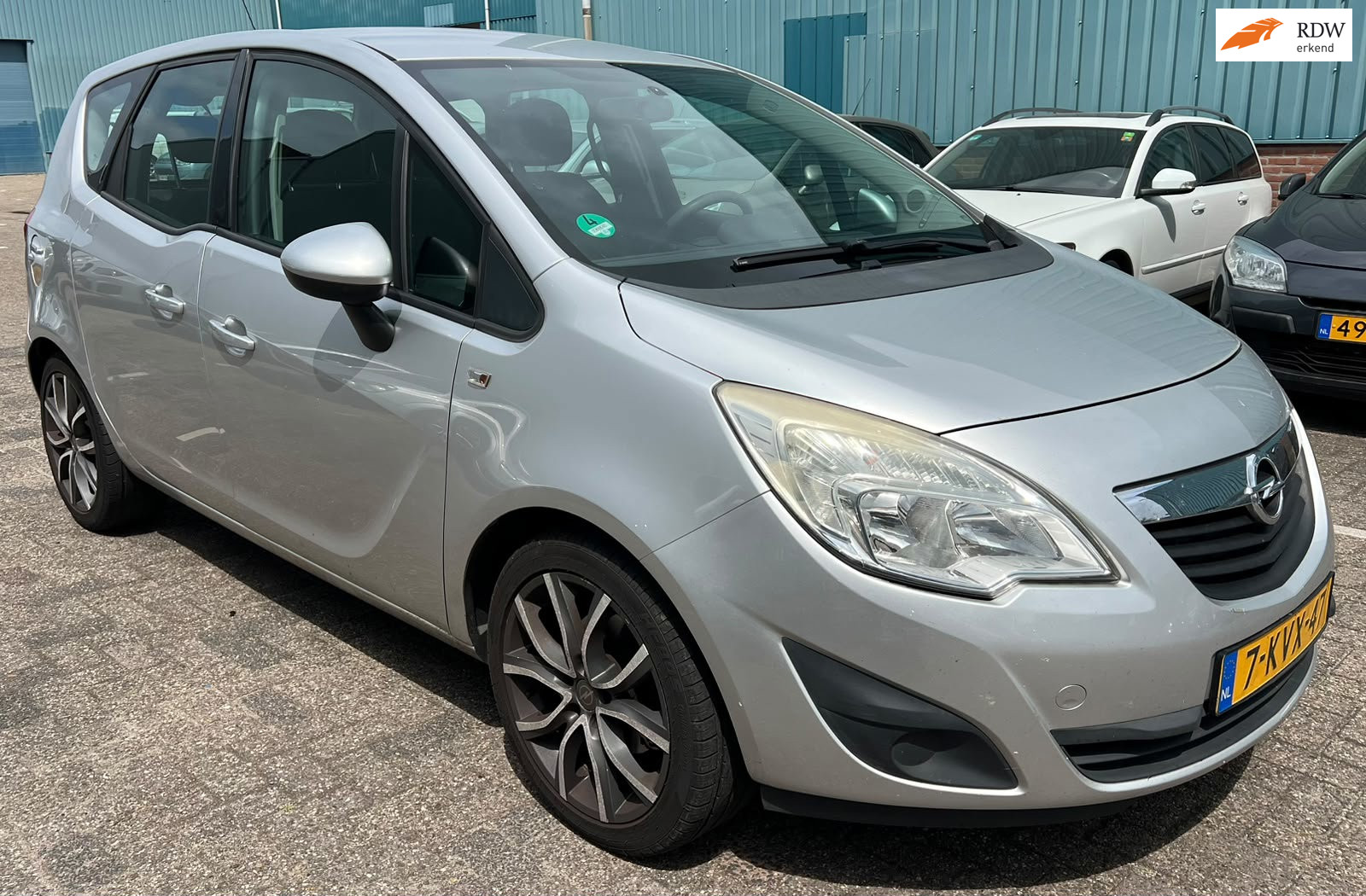 Opel Meriva 1.4 Edition rijdt super 2011 - voorkant