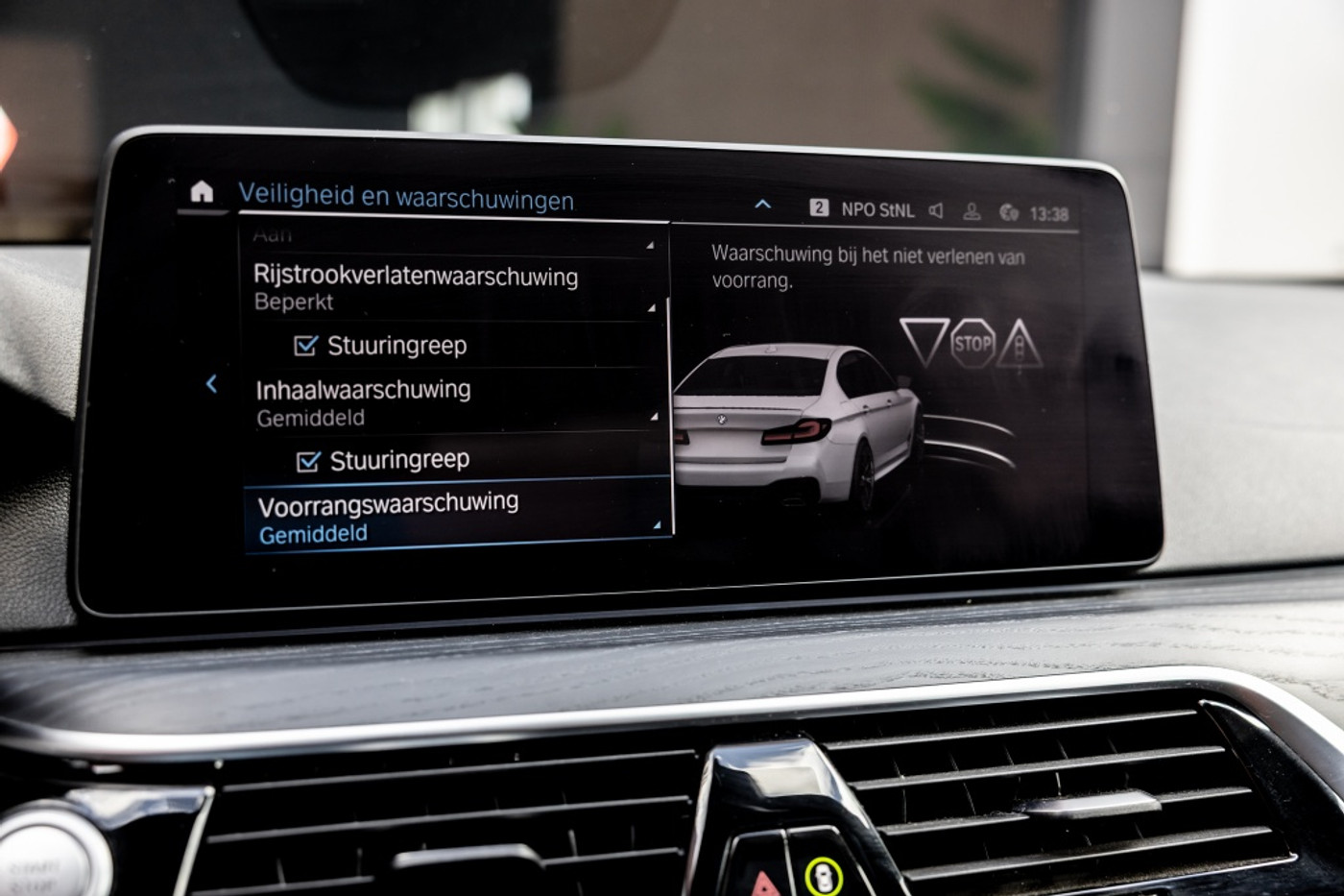 Foto van BMW 545e xDrive