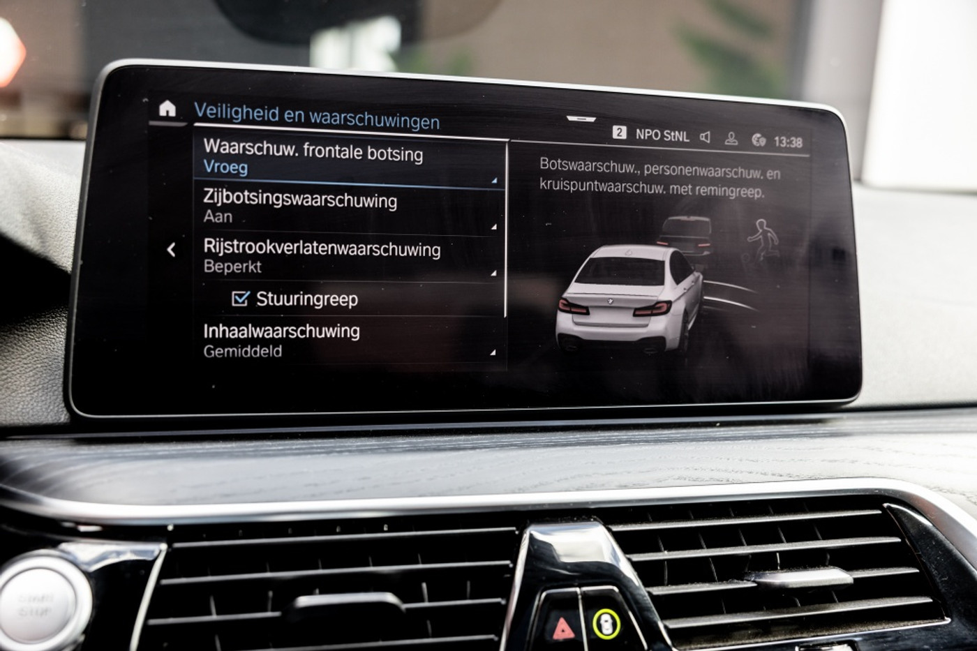 Foto van BMW 545e xDrive