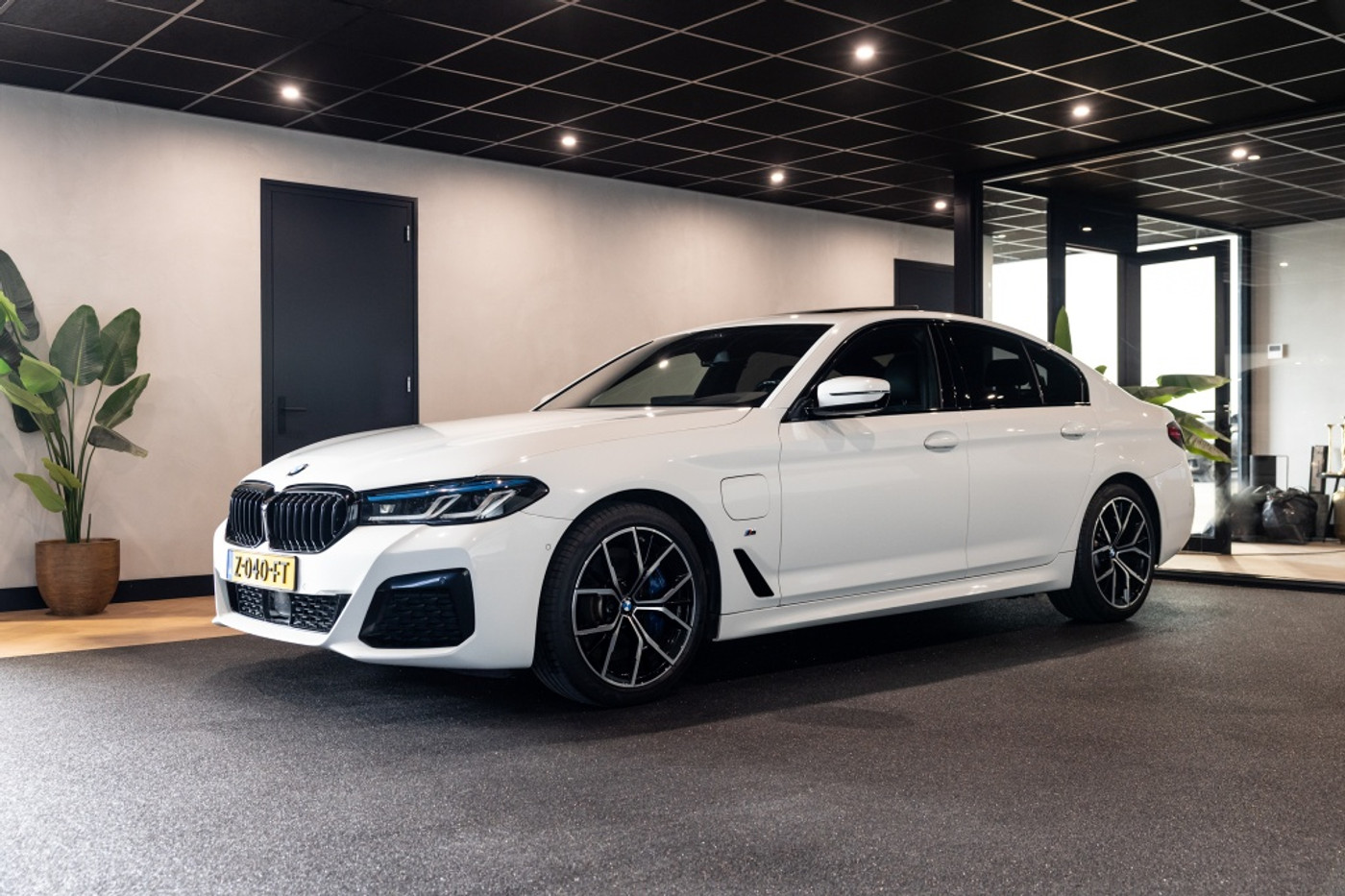 Foto van BMW 545e xDrive