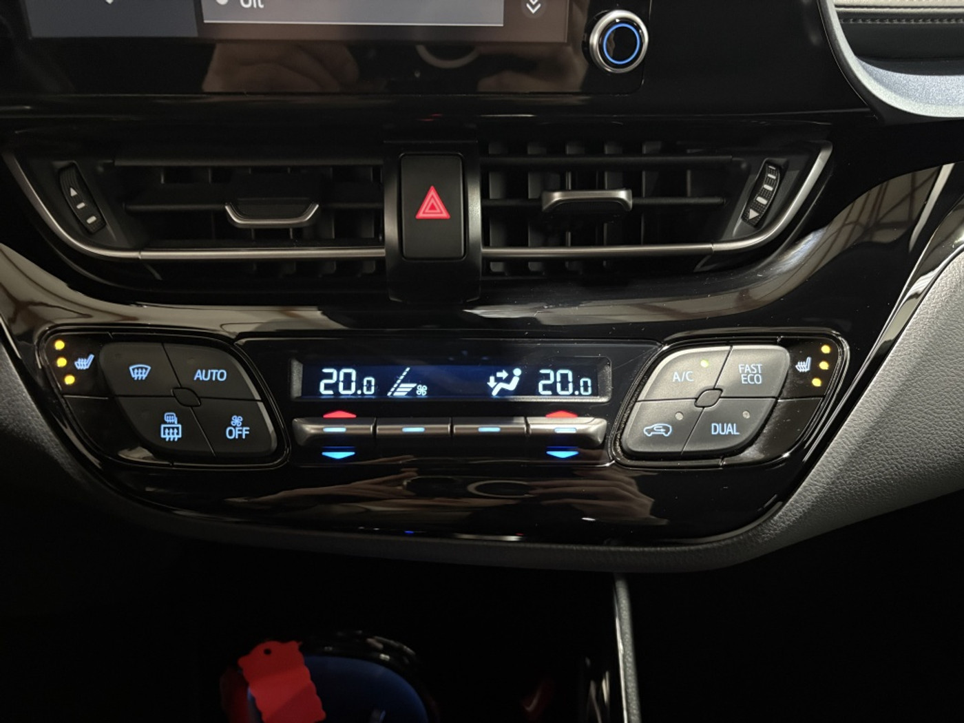 Foto van Toyota C-hr