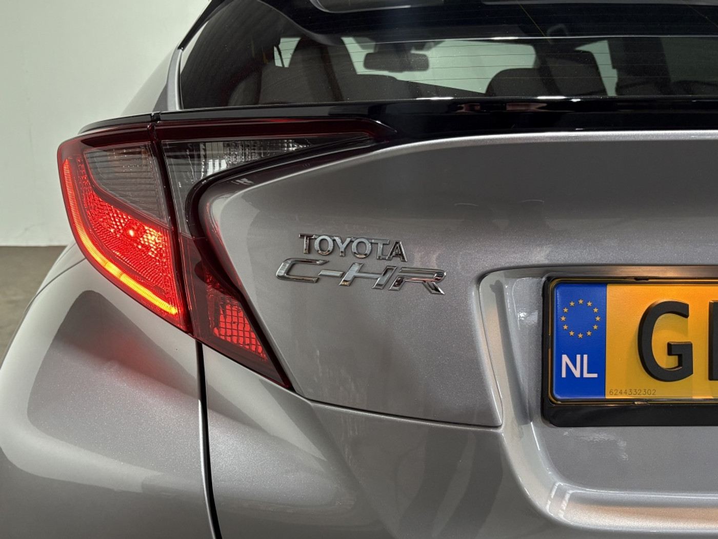 Foto van Toyota C-hr