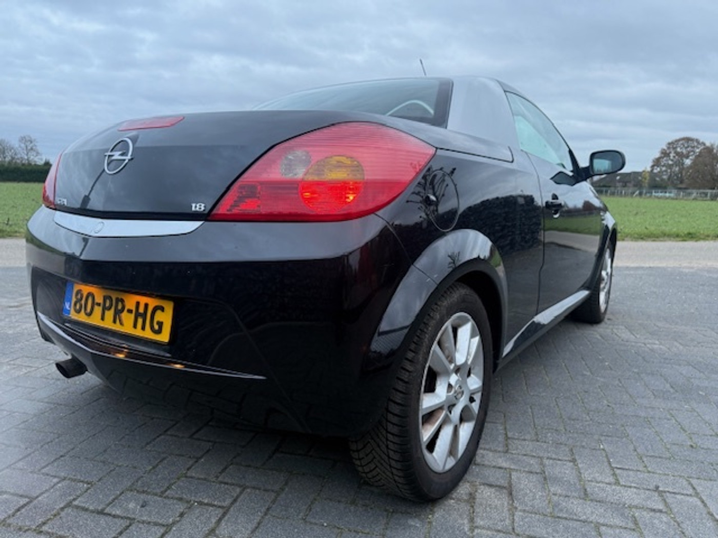 Foto van Opel Tigra Twintop
