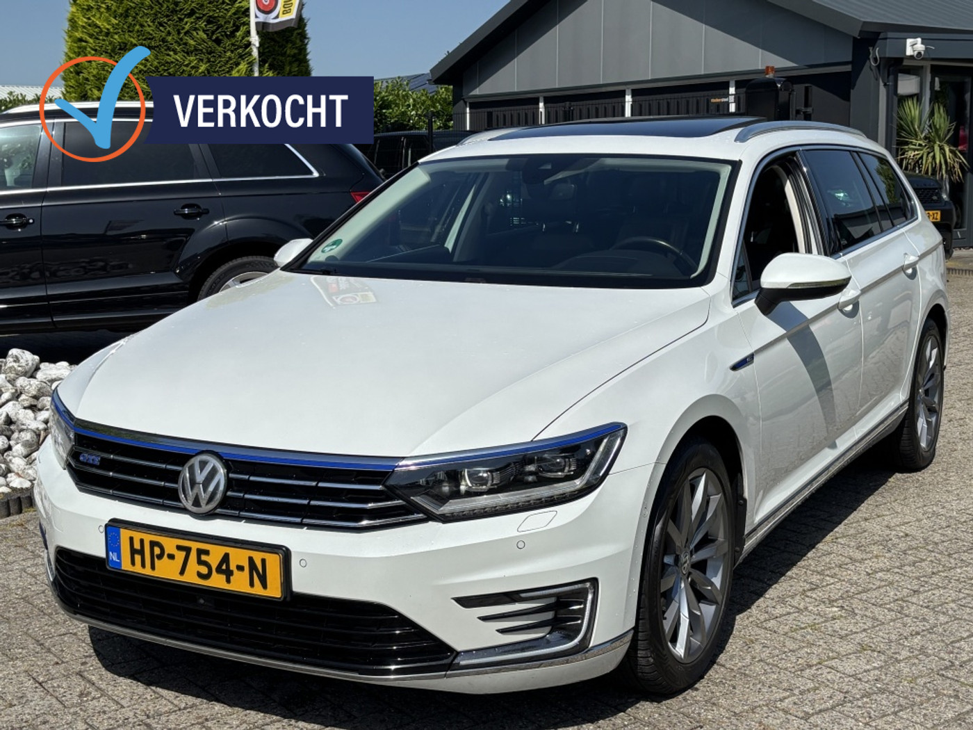 Volkswagen Passat 1.4 TSI GTE Highline 2015 WIt Pano Leer Trekhaak 2015 - voorkant