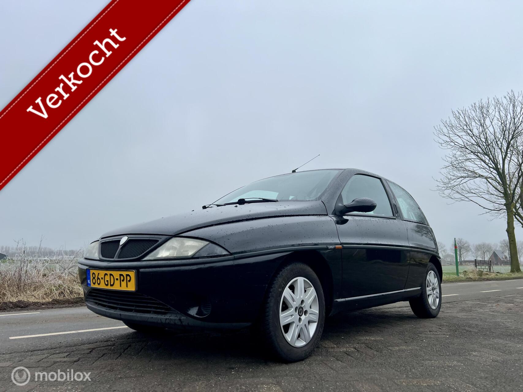 Lancia Ypsilon 1.2 elefantino blu, Airco, Lage km NAP, APK 2000 - voorkant