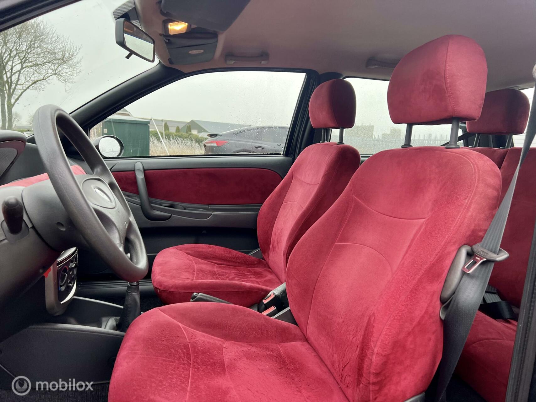 Foto van Lancia Ypsilon