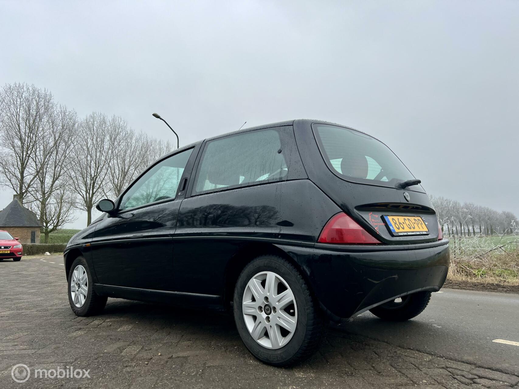 Foto van Lancia Ypsilon