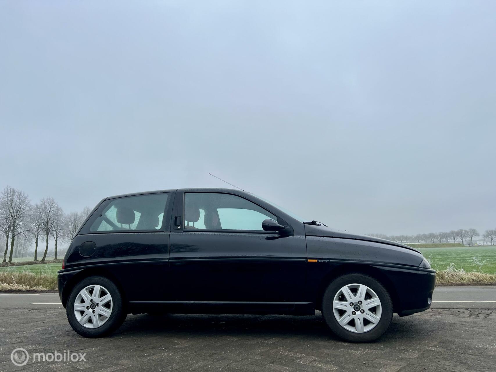 Foto van Lancia Ypsilon